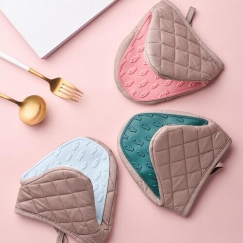 1PC Gloves Small Fish Texture Oven Heat Insulated Finger Gloves Cooking Microwave Non-slip Gripper Pot Holder Kitchen Baking Too