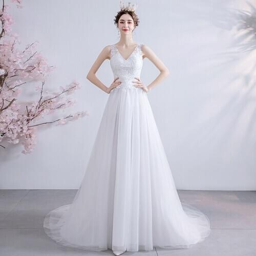 A-Line Wedding Dress V-neck Traiing Wedding Gown 554