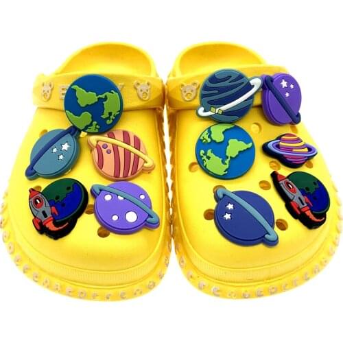 100PCS Wholesale Mix Cartoon Silicone Soft Shoes Accessories Boys Girls Croc Jibz Decoration Buckle Planet Moon Shoes Charms