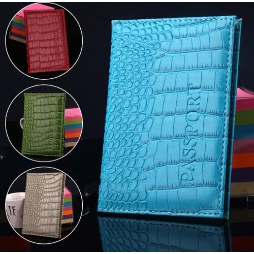 Alligator Pattern Leather Passport Cover And Travel Document Holder Passport Cover Case for Men Women Credit Card Holder Wallet