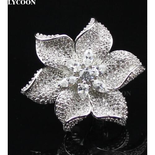 New luxury wedding party ring silver plated in big flower shape women rings prong setting crystal and Cubic Zirconia