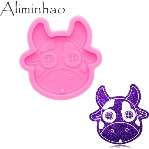 DY0997 Super Glossy Cute Bull Head Resin Mold, Craft Keychain Silicone for DIY Mould Necklace jewelry Epoxy Resin