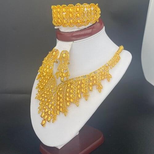 Dubai Gold color jewelry sets Collares Nigeria party for women Bracelet Necklace earrings ring set African bridal wedding gifts