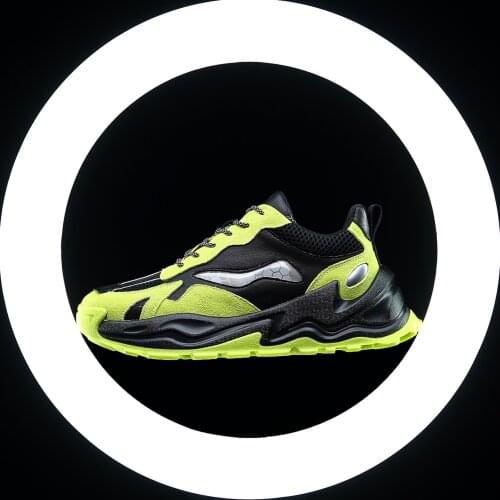 2021 Fashion Mens Shoes Breathable Lightweight Leisure Running Shoes Non-Slip Comfortable Black White Sports Shoes Large Size