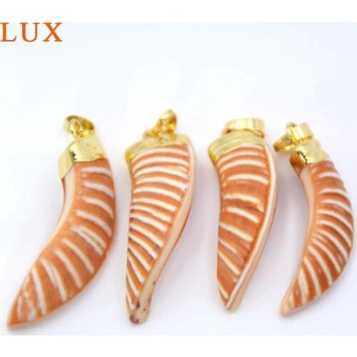 Fashion Gold Plating Natural Red Sea Shell Horns Pendant Bead Raw Beach Sea Shells Charm Gem stone Boho Making Jewelry