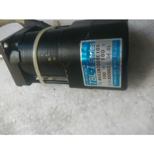 TS4503N2000E100 servo motor , used in good condition . 80% appearance new , good working , free shipping