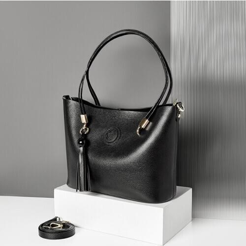 2020 new casual tote bag fashion handbag wild atmosphere leather underarm bag large capacity single shoulder messenger