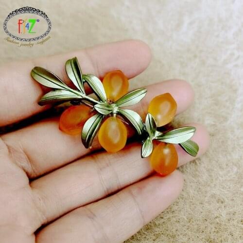 F.J4Z New Trendy Brooches for Women Enamel Leaf Glass Fruit Charms Pins Lady Scarf Holder Accessories Jewelry Gifts