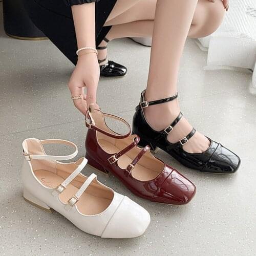 Women Patent Leather Mary Janes Shoes Ankle Strap Pumps Double Buckle Wedding Shoes Low Heels Dress Shoes Spring Autumn 9287G
