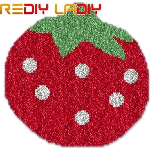 Latch Hook Rug Strawberry DIY Crocheting Carpet Rug Acrylic Yarn Printed Canvas Cushion Mat Crochet Tapestry Latched Hook Kits