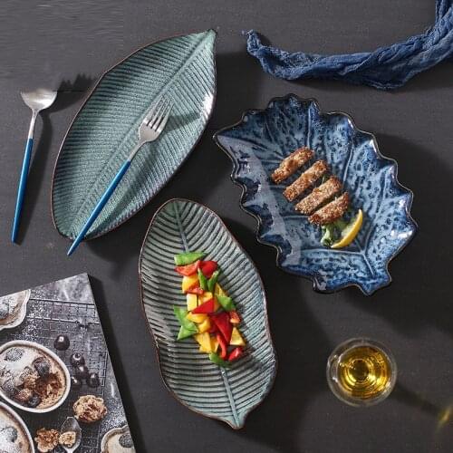 Japanese Creative Maple Leaf Ceramic Plate Large Plate Hotel Service Tableware Kitchen Storage Supplies Fruit Salad Plate