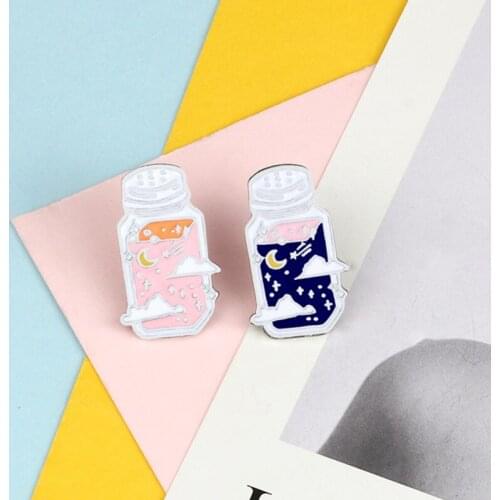 Ocean Adventure Enamel Pins Creative Drifting Wishing Bottle Brooches Women Bag Clothes Lapel Pin Badge Jewelry Gift for Friends