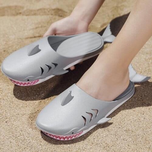 Cartoon Shark Funny Shoes Girls Lovely Indoor Slippers Ladies Home Shoes Summer Fashion Non-slip Beach Flip Flop Female qq601
