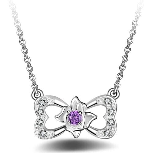 Heart Shaped Flower Pendant Necklace Elegant Womens Wedding Crystal Jewelry Romantic Valentines Day Gifts