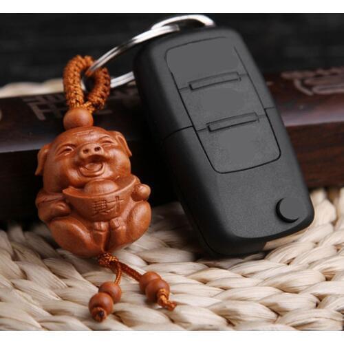 New Design Natural Wood Carved Pig Shaped Key Chain Key Ring Key Holder Lucky Keychain Jewelry Gift For Car Accessories Dropship