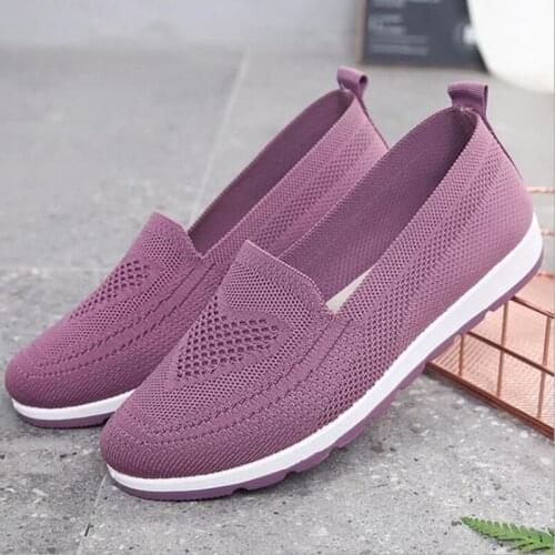 Lightweight Sports Shoes Mesh Breathable Walking Shoes Casual Vulcanized Womens Flat Shoes 2021 Summer New Style