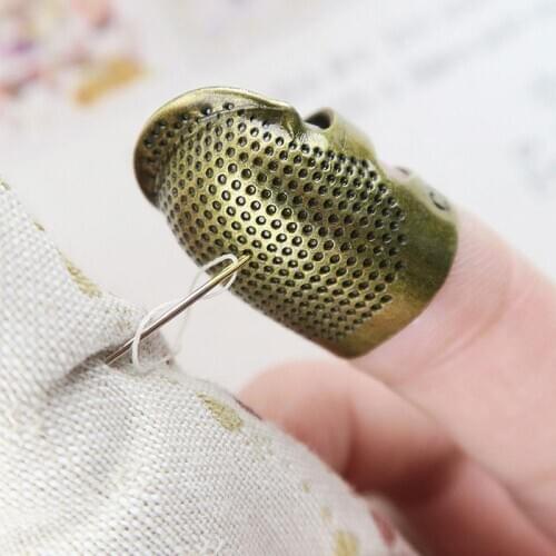 1PCS Retro Finger Protector Antique Thimble Ring Handworking Needle Craft Household DIY Thimble Needles Sewing Tools Accessories