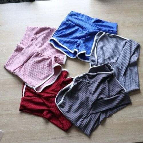 Tight hip-lifting bubble pants, anti-light, quick-drying, running sports, three-point pants, yoga fitness shorts, women