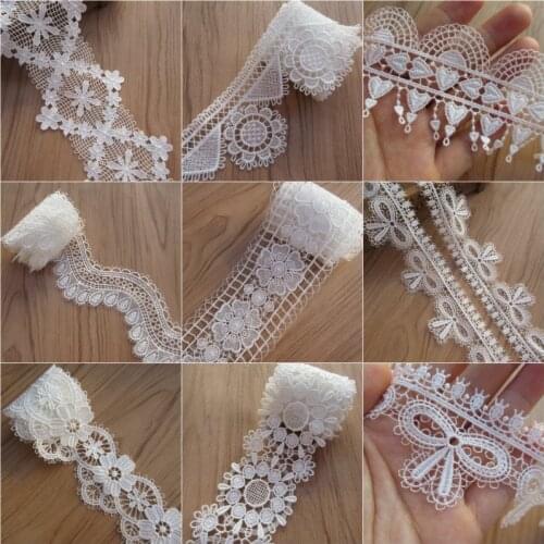 HOT Soluble White Polyester Flowers Heart Embroidered Lace Trim Ribbon Fabric Sewing Craft For Costume Wedding Dress Decoration