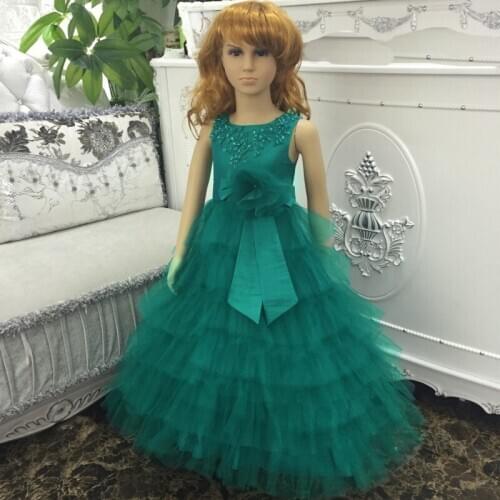 2020 new fashion childrens clothing Children dress green yarn Pompon princess dress girls presided over performances