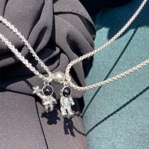 Spaceman Magnetic Couple Necklace Creative Astronaut Pendant Lovers Matching Necklaces Friendship Jewelry Valentines Day Gifts