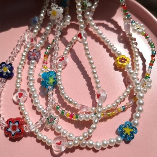 HUANZHI 2021 New Trendy Korean Sweet Transparent Acrylic Bead Pearl Colorful Flowers Necklace for Women Party Summer Jewelry