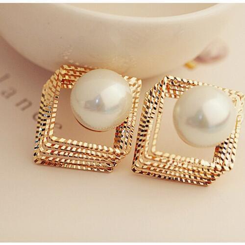 2019 Hot Sale European Trendy Three-dimensional Hollow Multi-layer Overlapping Square Pearl Earrings Fow Women Wedding Jewelry