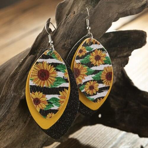 2021 Wholesale Leather Earrings Creative Sunflower PU Leather Earrings Double-sided Multilayer Printing Daisy Leather Earrings