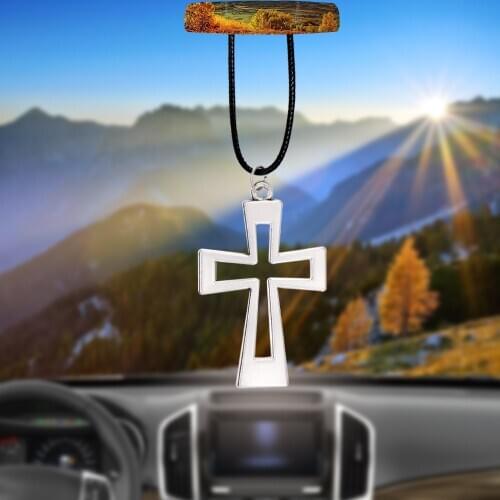 Car Pendant Ornaments Jesus Crucifix Cross Ring Charms Rearview Mirror Decoration Hanging Auto Interior Decor Accessories Gifts