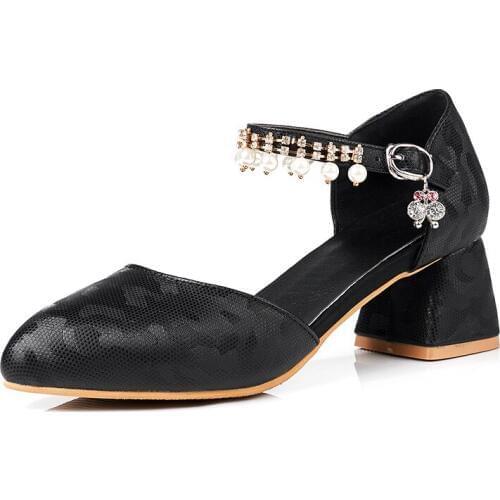 The new 2018 thick with hollow baotou sandals size 43 cingulate point code 30 - female shoes 18310