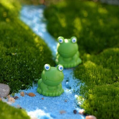 2Pcs Frog DIY Cute Resin Fairy Garden Craft Decoration Miniature Micro Gnome Terrarium Gift