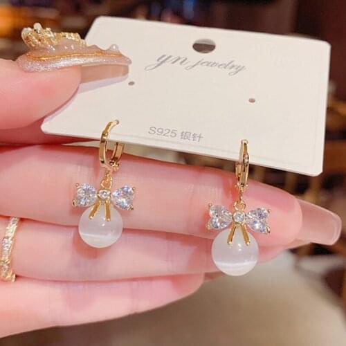 Fashion simple personality exquisite fourclover S925 silver needle earrings super flash set diamond temperament female earrings