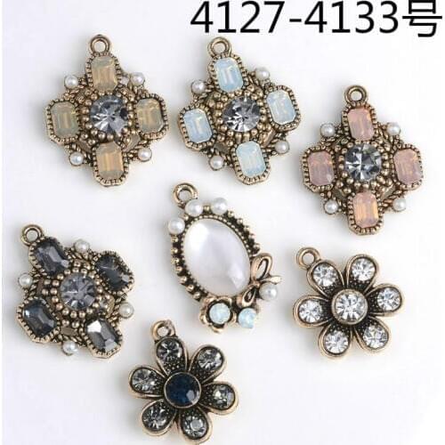 50pcs/lot Resin Crystal Flowers Charms Crystal Charms Pendant for Jewelry Making DIY Jewelry Accessories