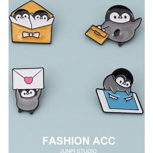 Lovely Penguin Brooches Cartoon White Black Animals Lapel Enamel Pin Denim Shirts Jackets Backpack Badge Jewelry For Kids Girl