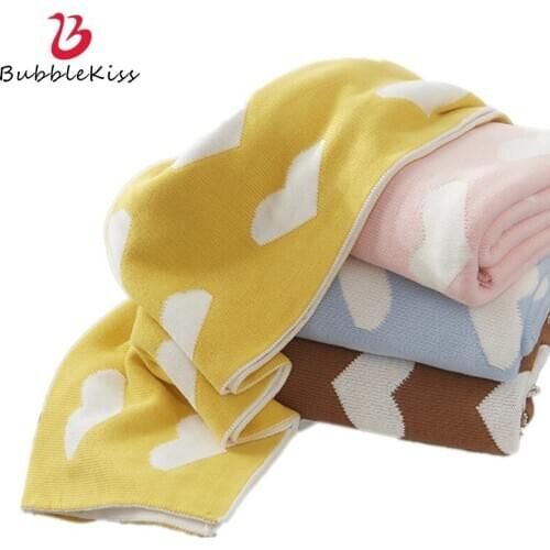 Bubble Kiss Throw Blanket Heart-Shaped Yellow Blankets For Bed Sofa Cover Blanket Office Siesta Blanket Travel Portable Blanket