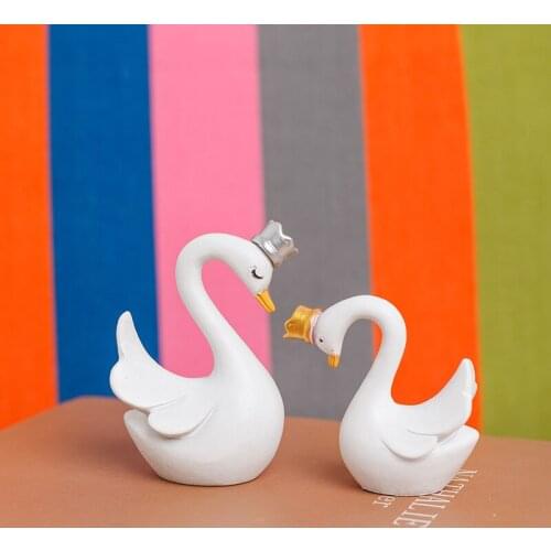 White Black Crown Swan Resin Craft Animal Decoration Decorative Miniature Fairy Cake Ornaments Home Mini Garden DIY Accessories