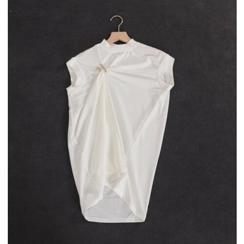 Irregular Collar Metal Button Design Fashion Chic Women T-Shirt Cotton Sleeveless Black White Sleeveless Top 2021 Vestido Vest