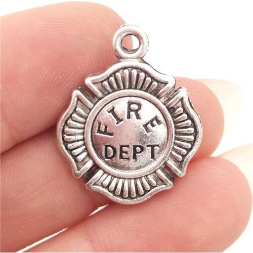 BULK 30pcs Lots Nickle Free Alloy Fire Dept Firefighter Fireman Badge Charms Antique Silver Plated Metal DIY Making 18*22mm 1.8g