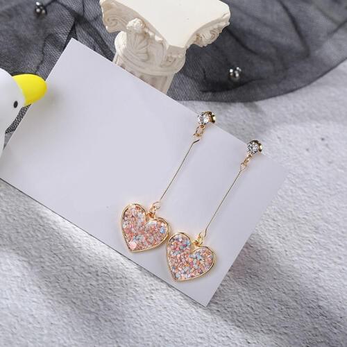 2019 Fashion Hot New Earrings Fresh And Simple Love Net Red Temperament Crystal Woman Long Earrings Wholesale Hip Hop Earrings