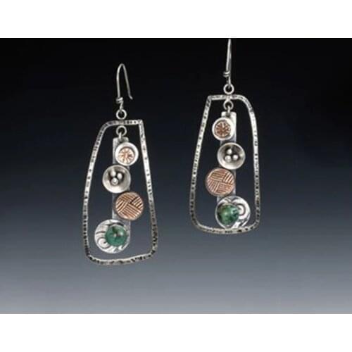 2021 Delicate Round Disc Green Beads Dangle Earrings For Women Lovely Jewelry Charms Floral Ornament Hollow Geometric Earring