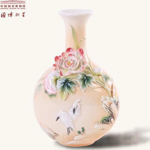 NATIONAL MUSEUM OF CHINA Cotton Roses And Two Herons Design Sculptured Ancient Porcelain Vase as Gifts