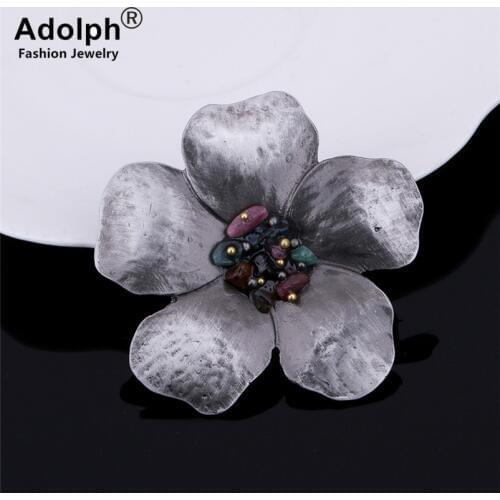 ADOLPH Star Jewelry Vintage Flower Stone Student Brooch Pins Fashion Metal Scarf Pins Christmas Banquet Weddings Accessories New