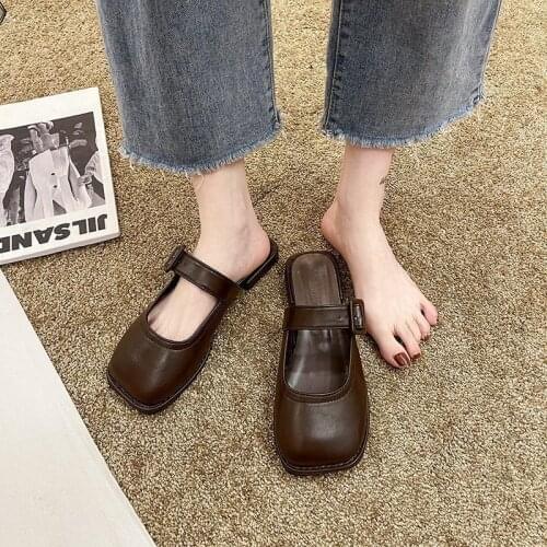 Lisapie Baotou Half Slippers Womens 2021 Fashion All-match Belt Buckle Square Toe Flats Retro Mule Shoes Outdoor Lazy Slippers