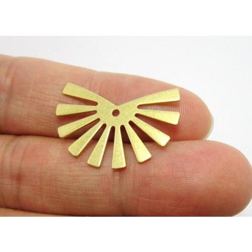 Brass sun charm 25x17x0.6mm Fan Shaped Raw brass earrings findings -50pcs R810