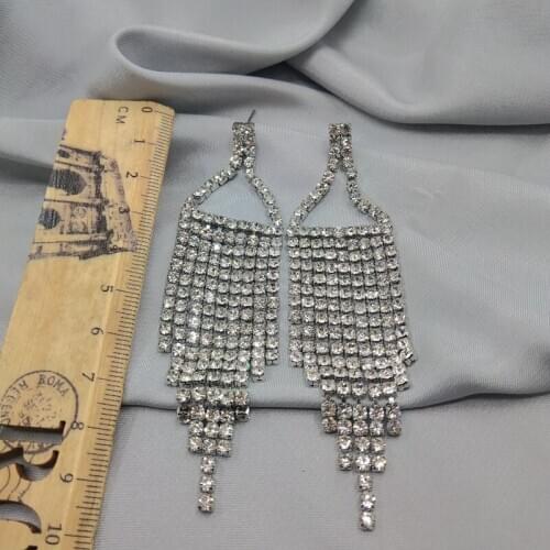 2020 Limited Rushed Tin Alloy Brinco States Jewelry Earring Temperament Retro Joker Glass Drill Tassel Earrings Female D55