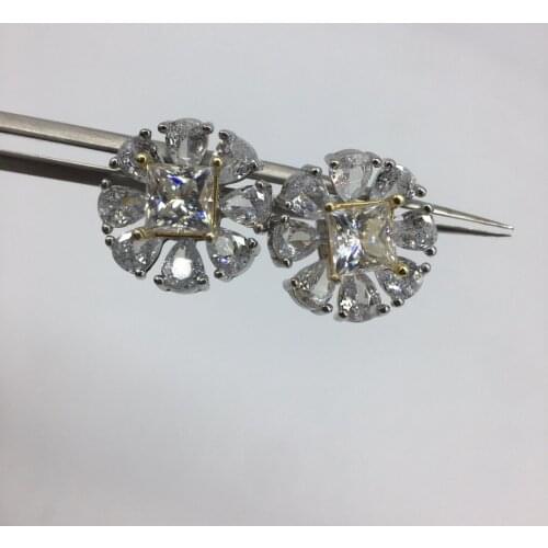 Classic 925 Sterling Silver Brilliant Cut 0.5 Carat Pass Diamond Tester D Color Moissanite Round Fan Stud Earrings Women Jewelry