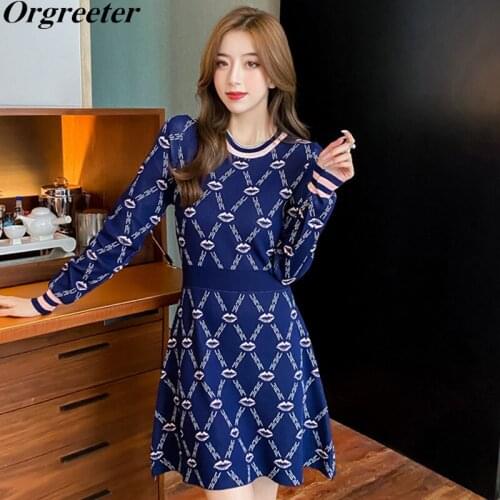 Chic Knitted Dresses Women Slim Waist Fit Robe Femme Autumn Winter New Retro O-neck Lip pattern jacquard Mini Sweater Dress