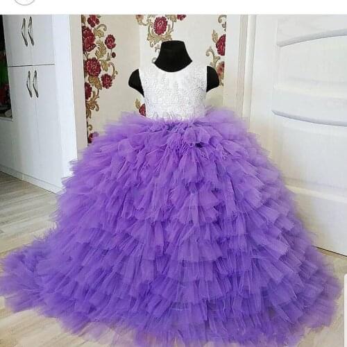 Hot Sale Tiered Tulle Flower Girl Dress For Wedding with Appliques V-Back Sweep Train Vintage Little Girls Pageant gowns Longo