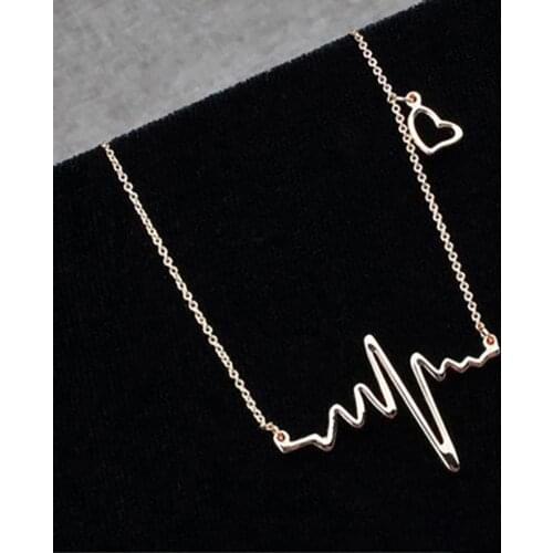 70% Hot Sell Necklace Exquisite Clasp Closure Women Alloy Heart Jump Pendant Chain for Wedding