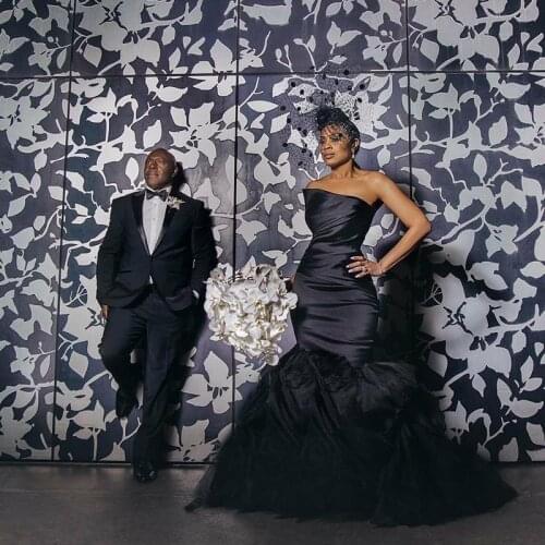 Strapless Black Wedding Dress Mermaid with Ruffled Skirt robe de mariée Pleated Gothic Wedding Gowns Bride Dress